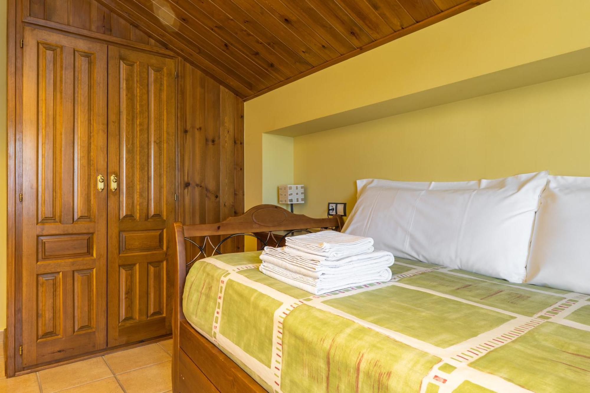 Apartament La Borda De Marco Gavín Zewnętrze zdjęcie